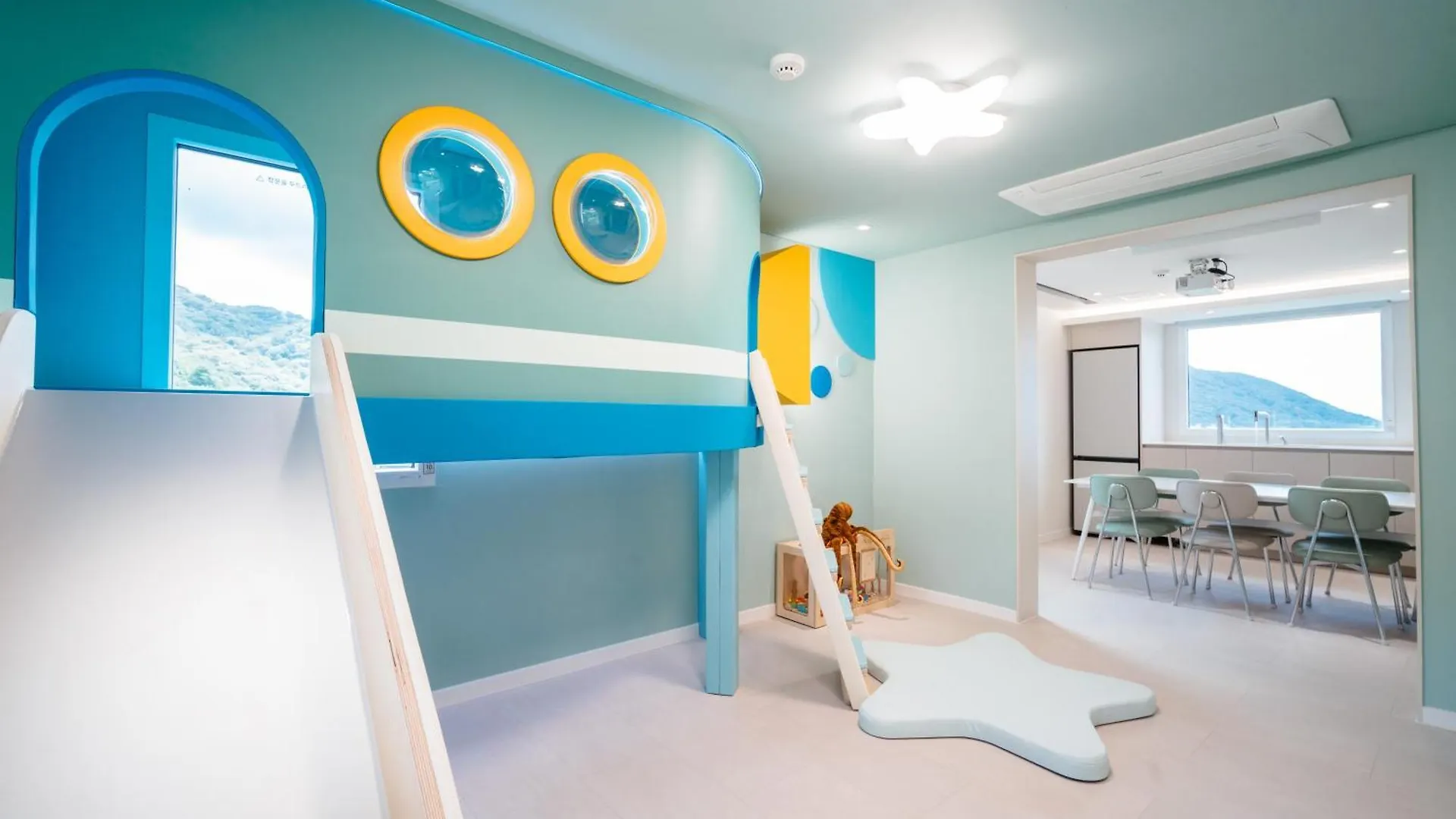 Pico Kids Pool Villa Busan South Korea