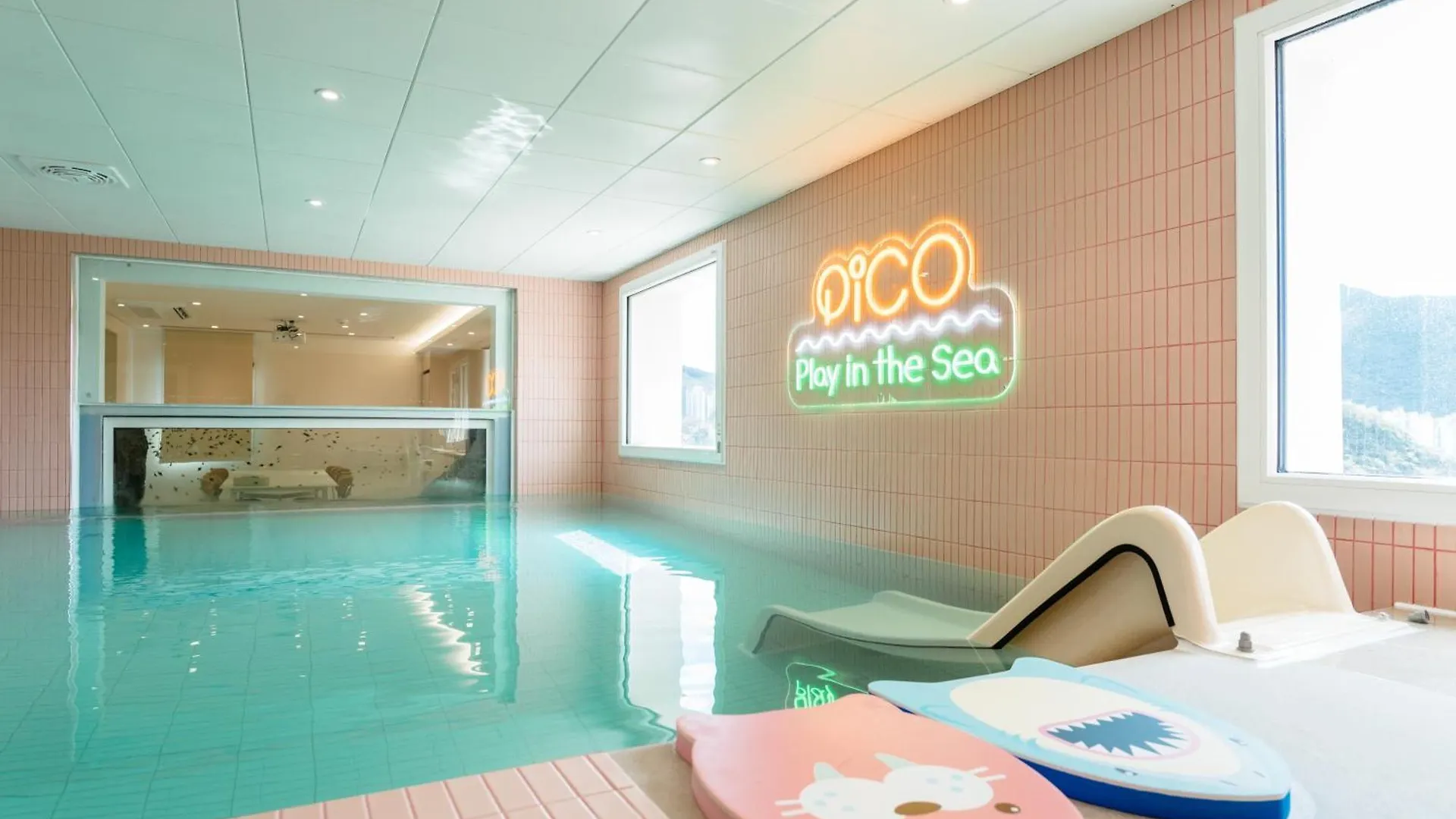 Pico Kids Pool Villa Busan 0*,  South Korea