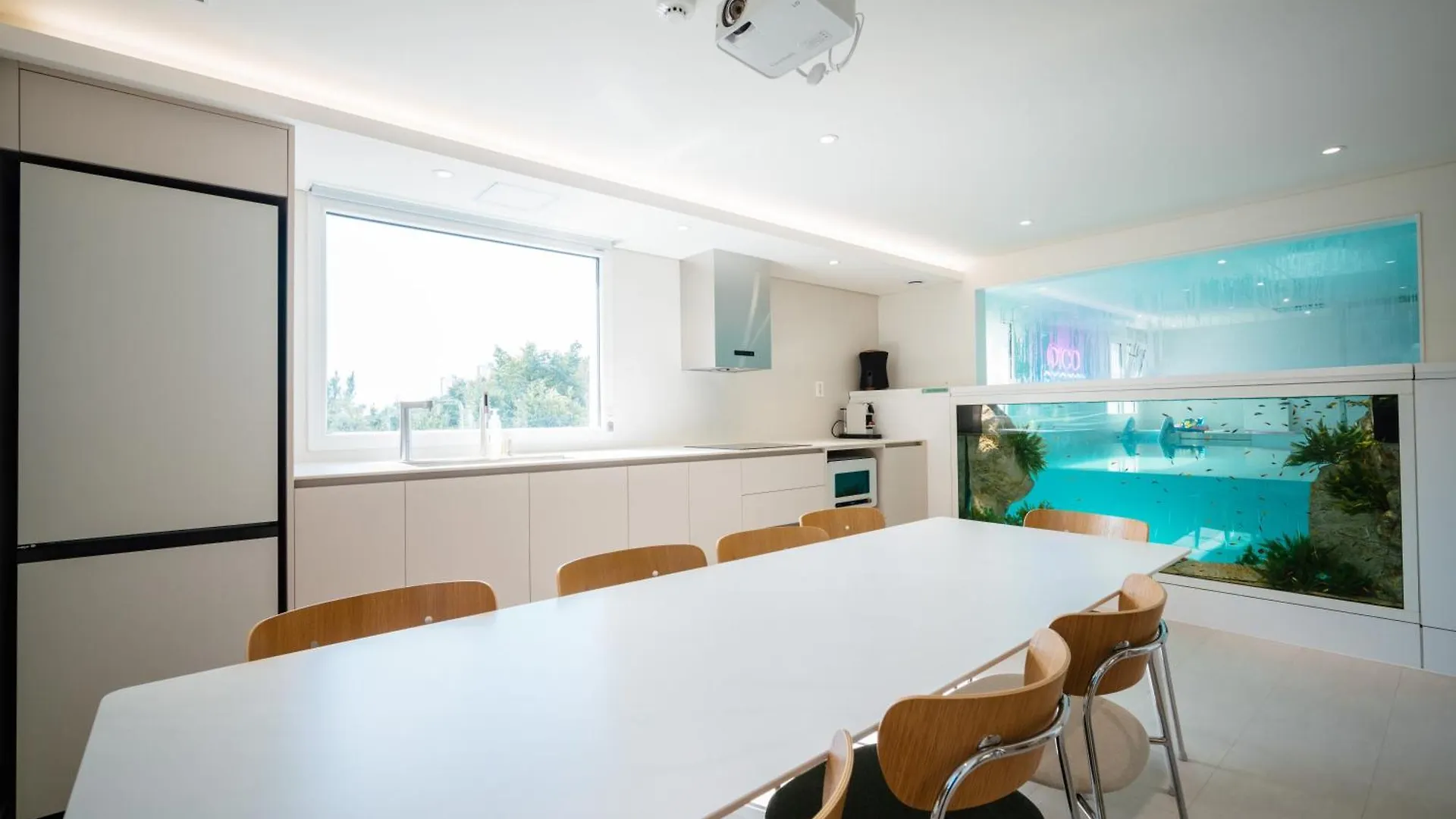 Pico Kids Pool Villa Μπουσάν